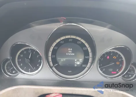 2011 Mercedes-Benz E 350 4Matic z USA, uszkodzony, nr VIN WDDHF8HB7BA435123